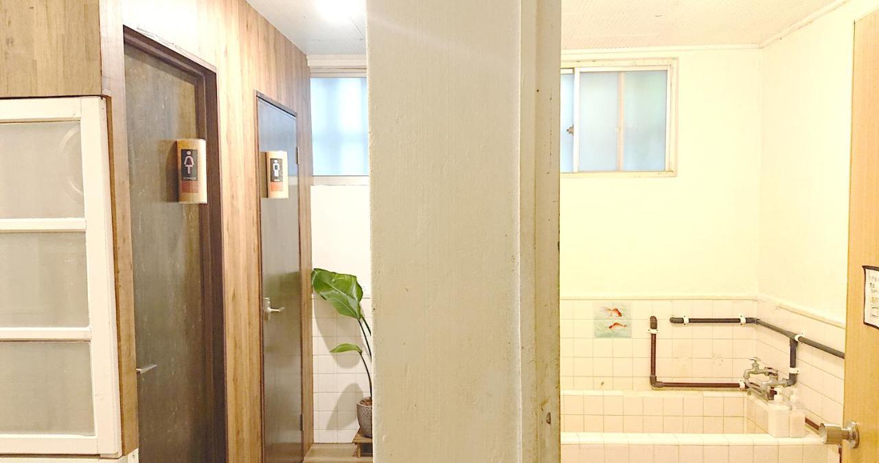ペンションやいま日和 Hotel Ishigaki  Buitenkant foto
